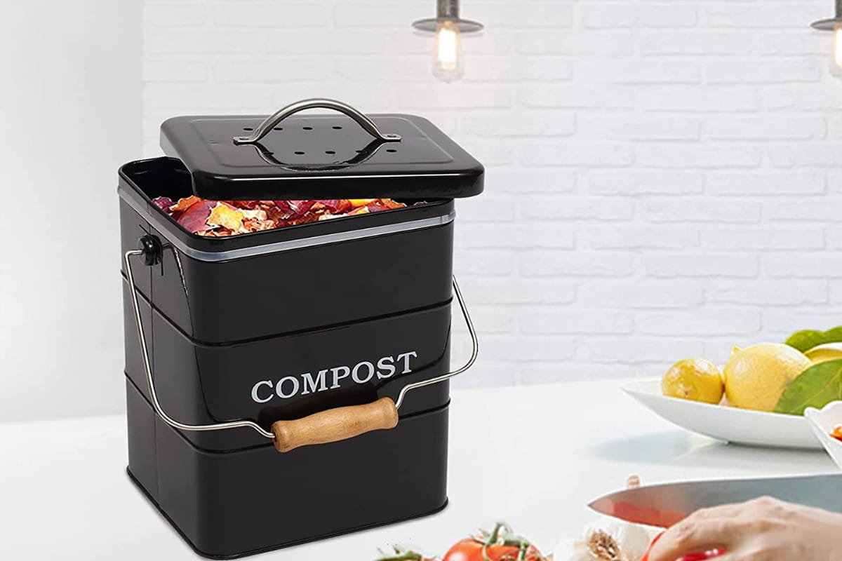 Composteur de cuisine : Une solution écologique pour réduire les déchets alimentaires