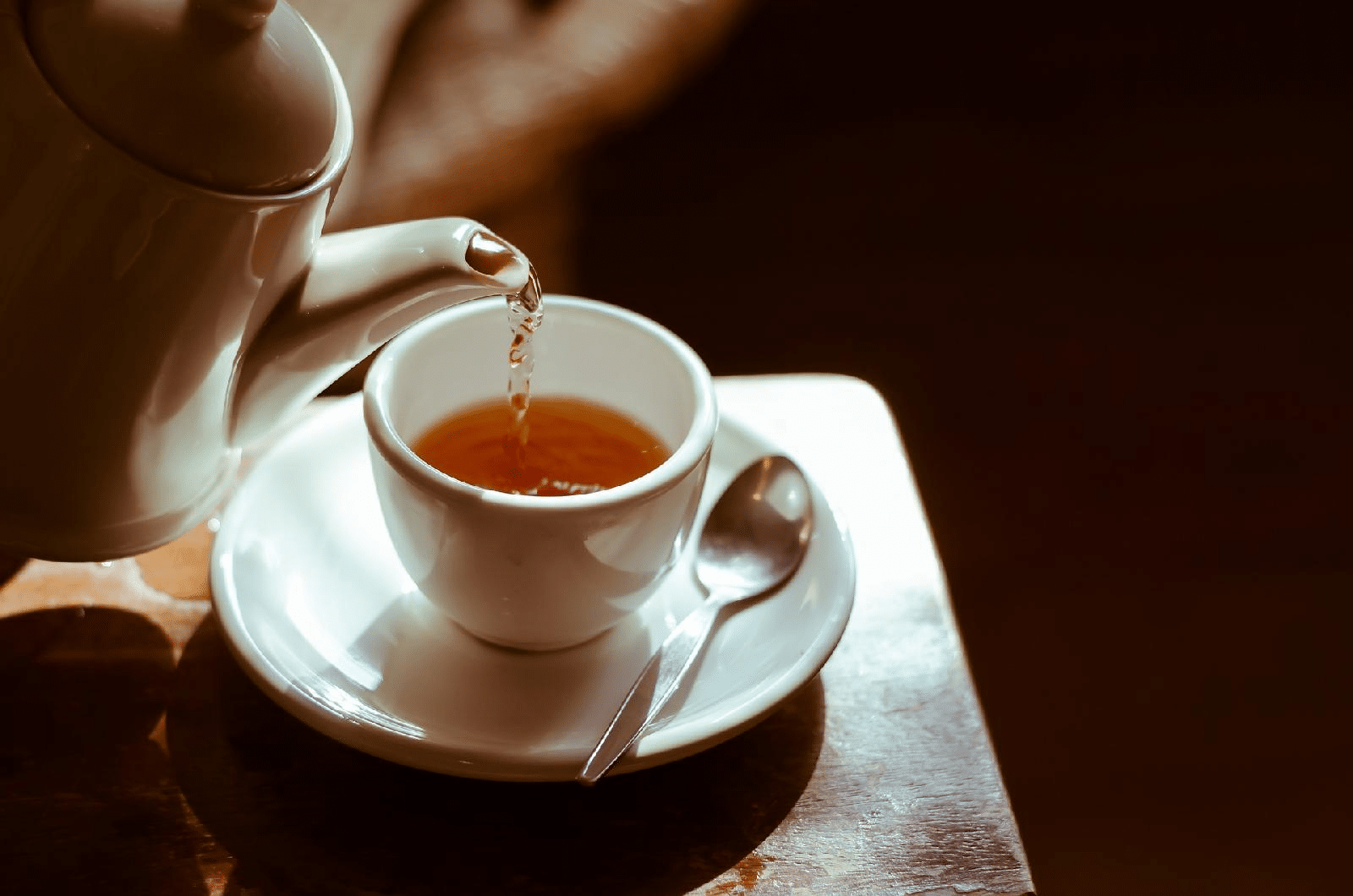 bienfaits du thé sur le corps et ses inconvénients